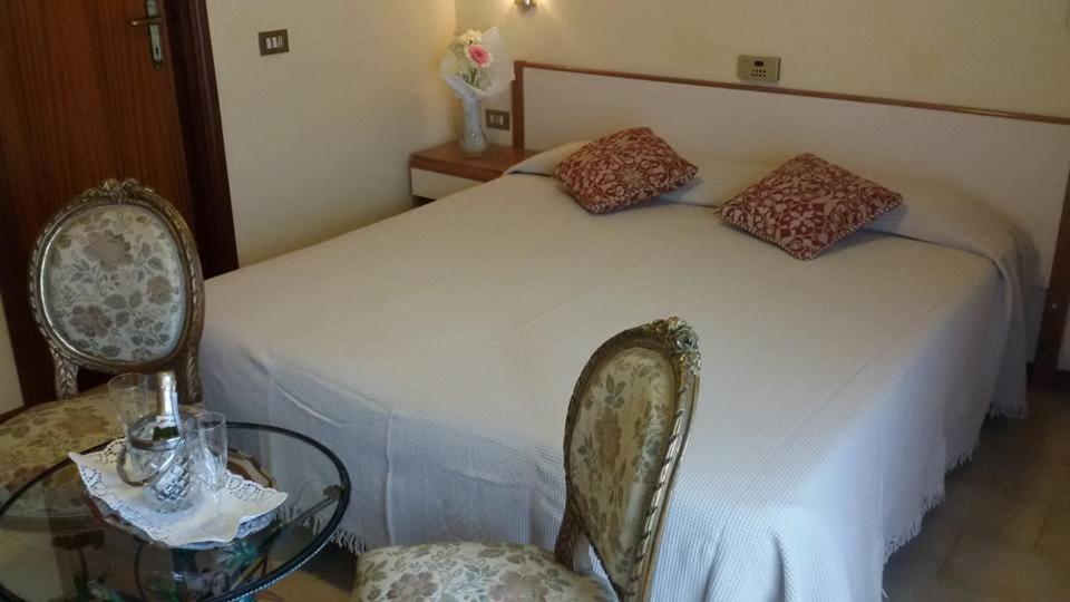 Hotel Le Vigne Contigliano Zewnętrze zdjęcie